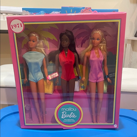 Barbie Malibu Doll - Pink and Tan - Picture 1 of 3